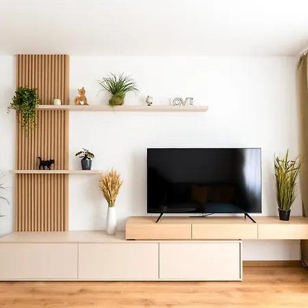 Tix - 75m2, Ac, Parking, 3 Min Europa Sc Banská Bystrica