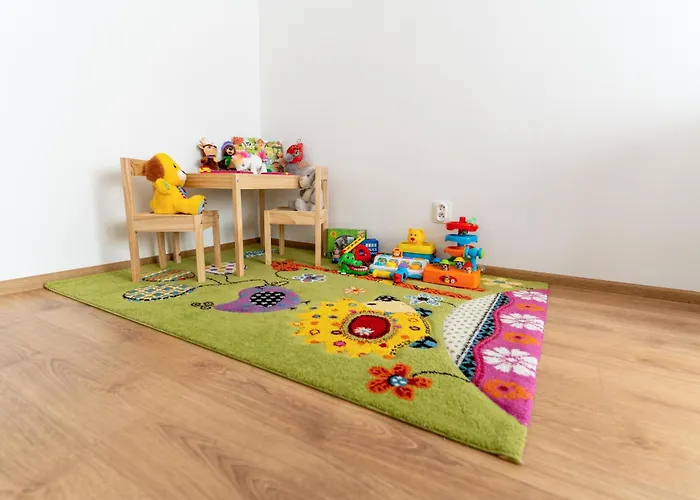 Tix - 75m2, Ac, Parking, 3 Min Europa Sc * 반스카비스트리카